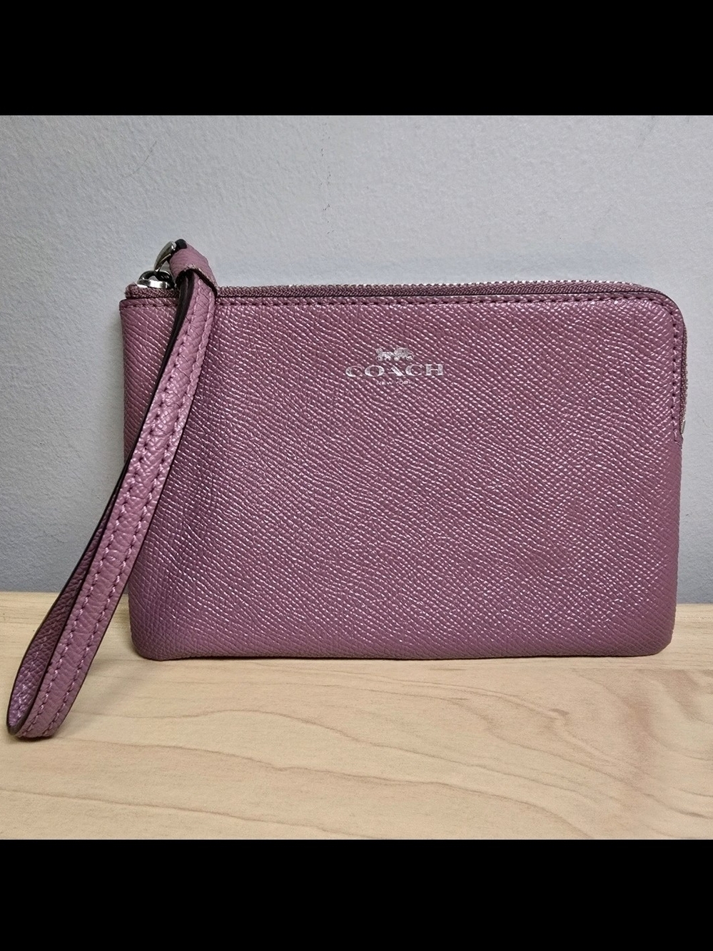 COACH F58032 Mauve Corner Zip Wristlet Crossgrain Leather **read**